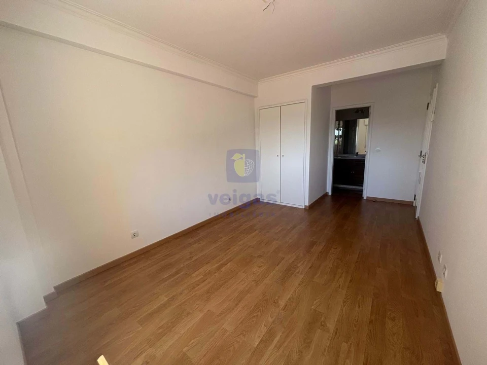 Apartamento T3 para Arrendamento em Sacavém e Prior Velho Foto 21