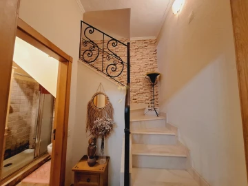 Moradia T6 para Venda em Loule (São Sebastião)
