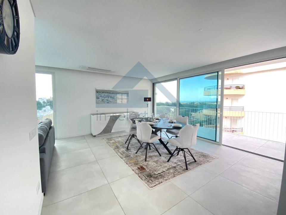 Apartamento T3 para Venda em Quarteira Foto 9
