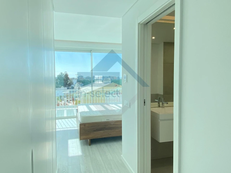 Apartamento T3 para Venda em Quarteira Foto 31