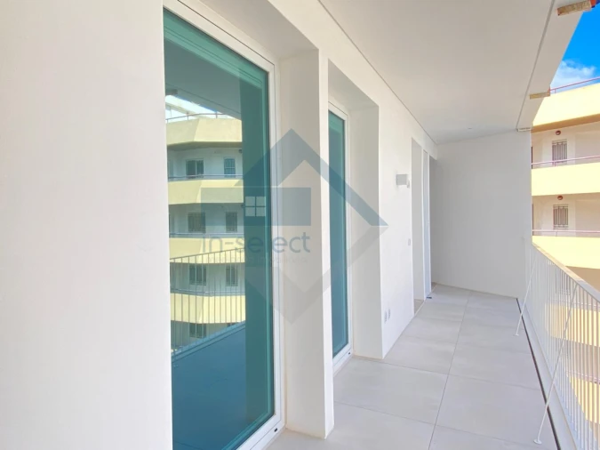 Apartamento T3 para Venda em Quarteira Foto 37