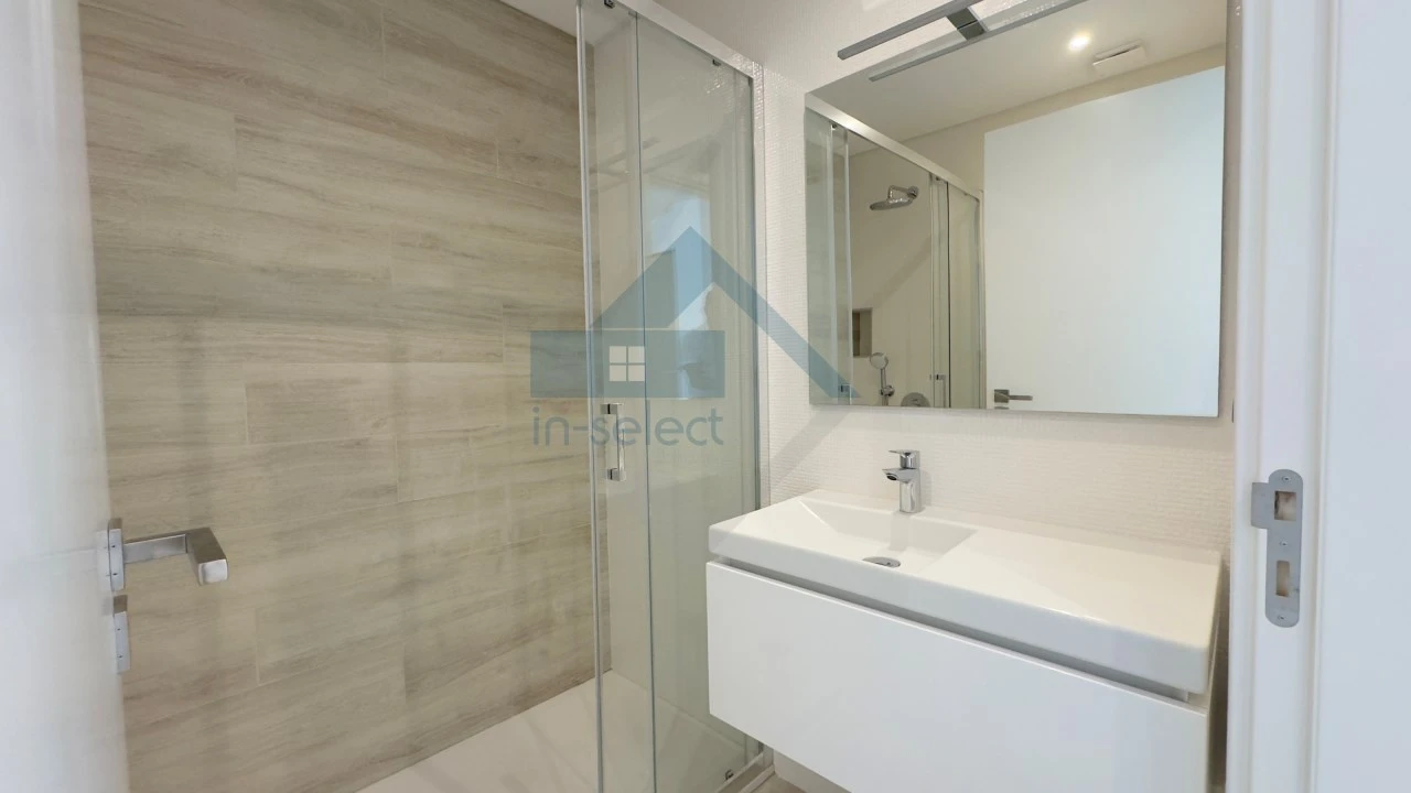 Apartamento T2 para Venda em Quarteira Foto 12