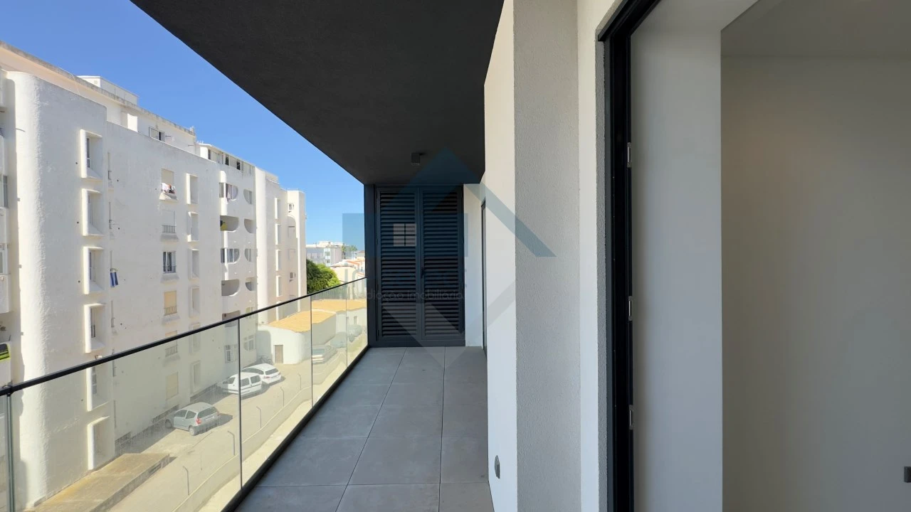 Apartamento T2 para Venda em Quarteira Foto 2