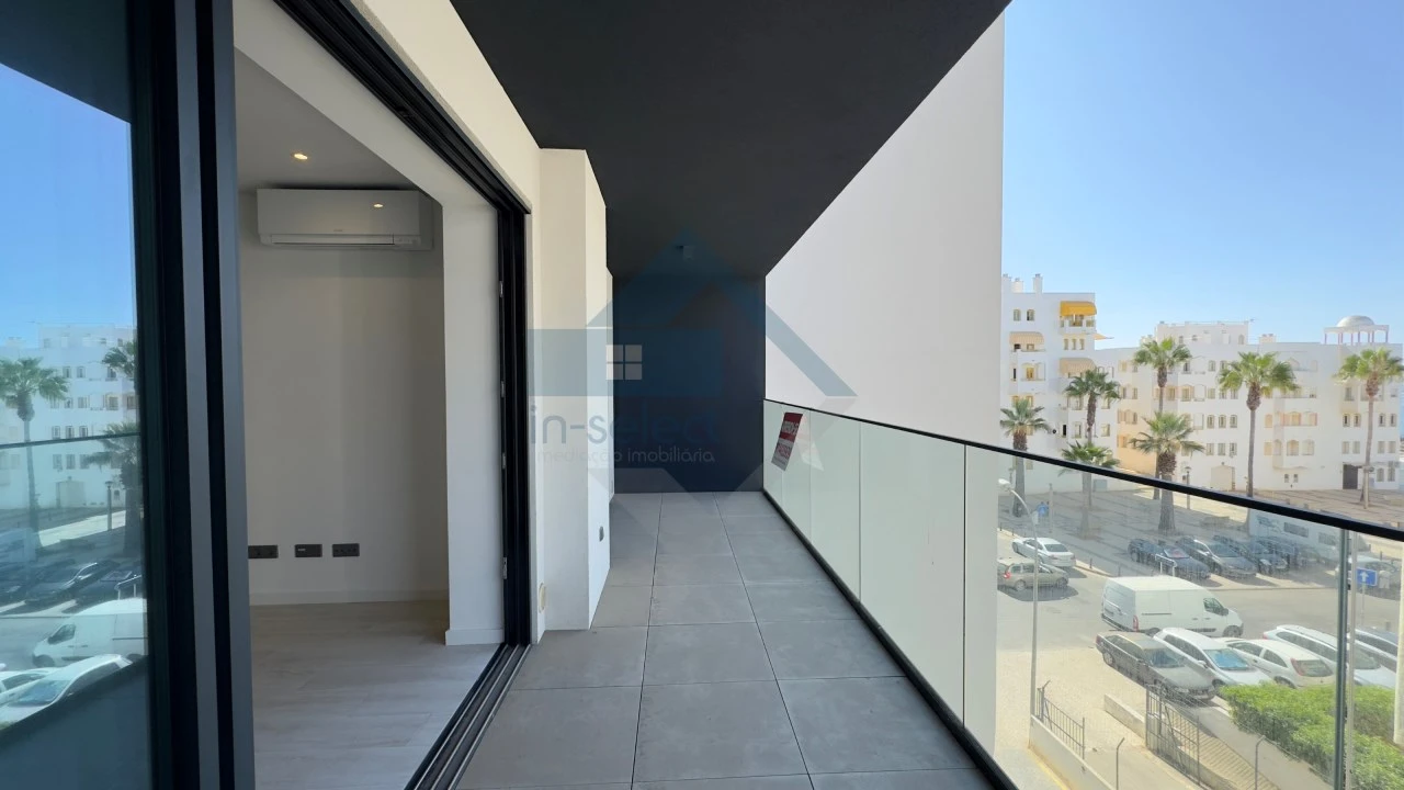 Apartamento T2 para Venda em Quarteira Foto 1