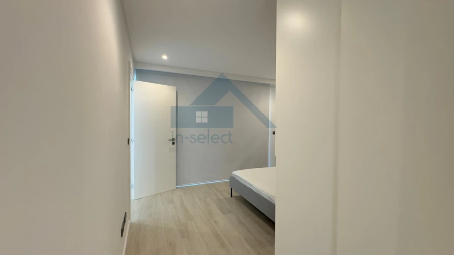Apartamento T2 para Venda em Quarteira Foto 16