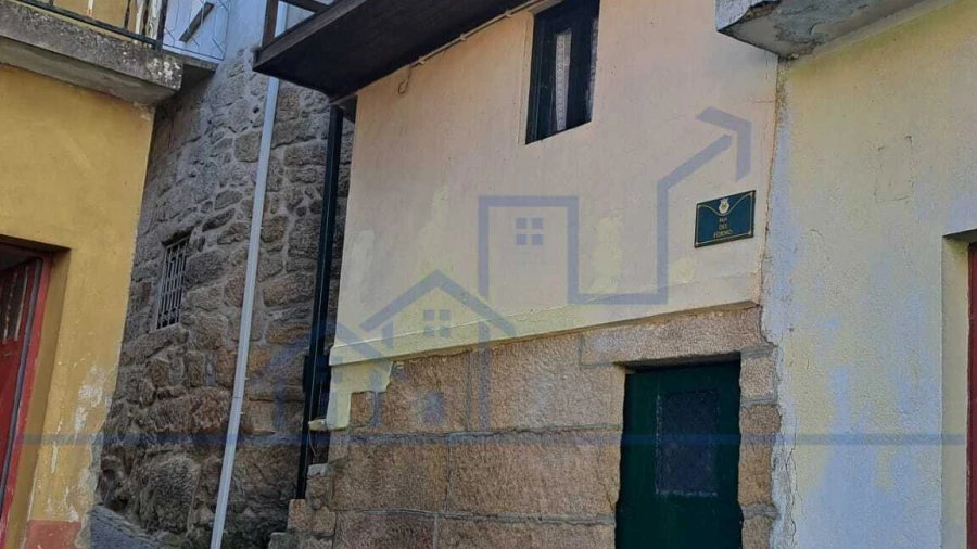 Moradia T1 para Venda em Lousa
