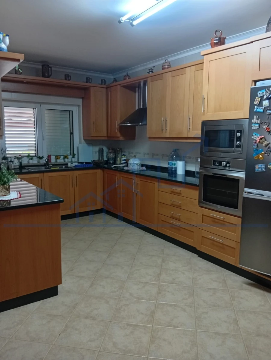 Moradia T5 para Venda em Torre de Moncorvo Foto 7