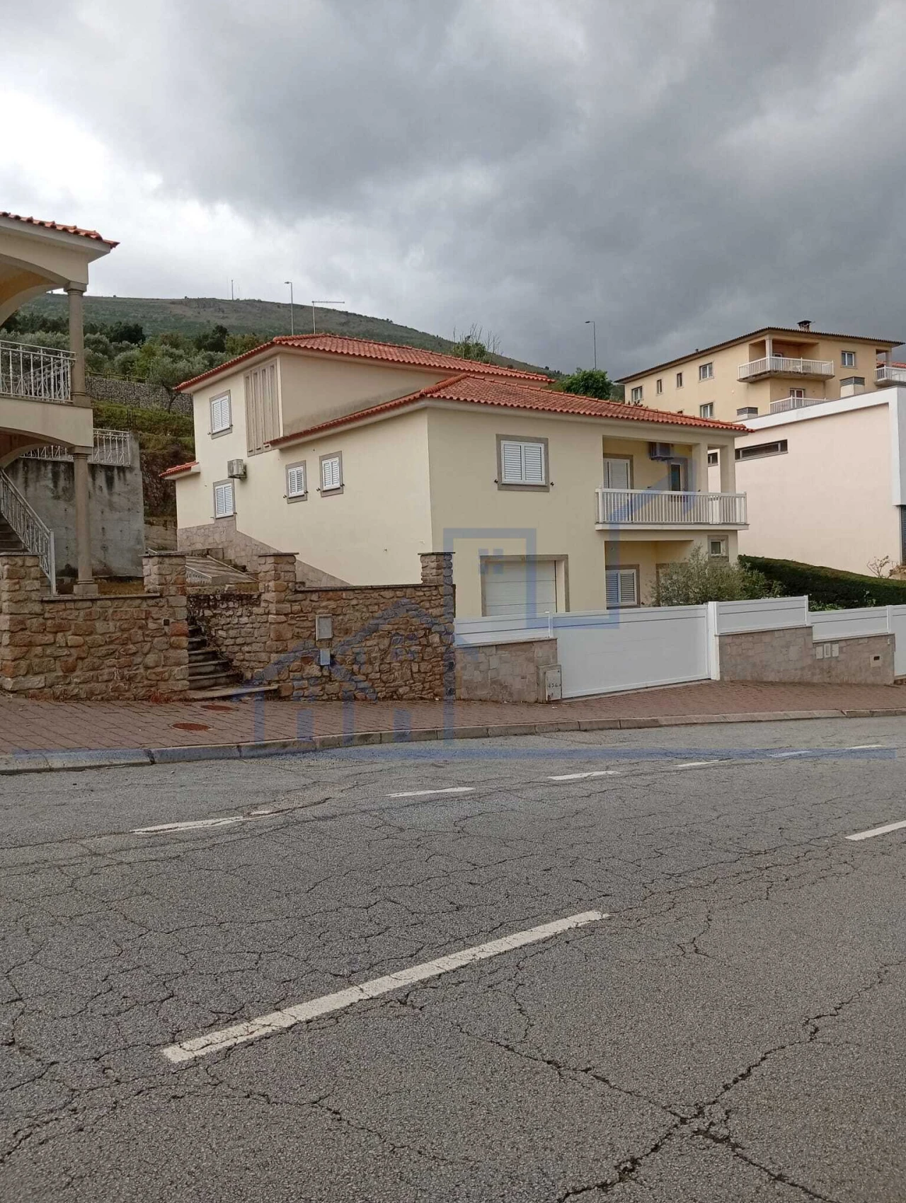 Moradia T5 para Venda em Torre de Moncorvo Foto 1