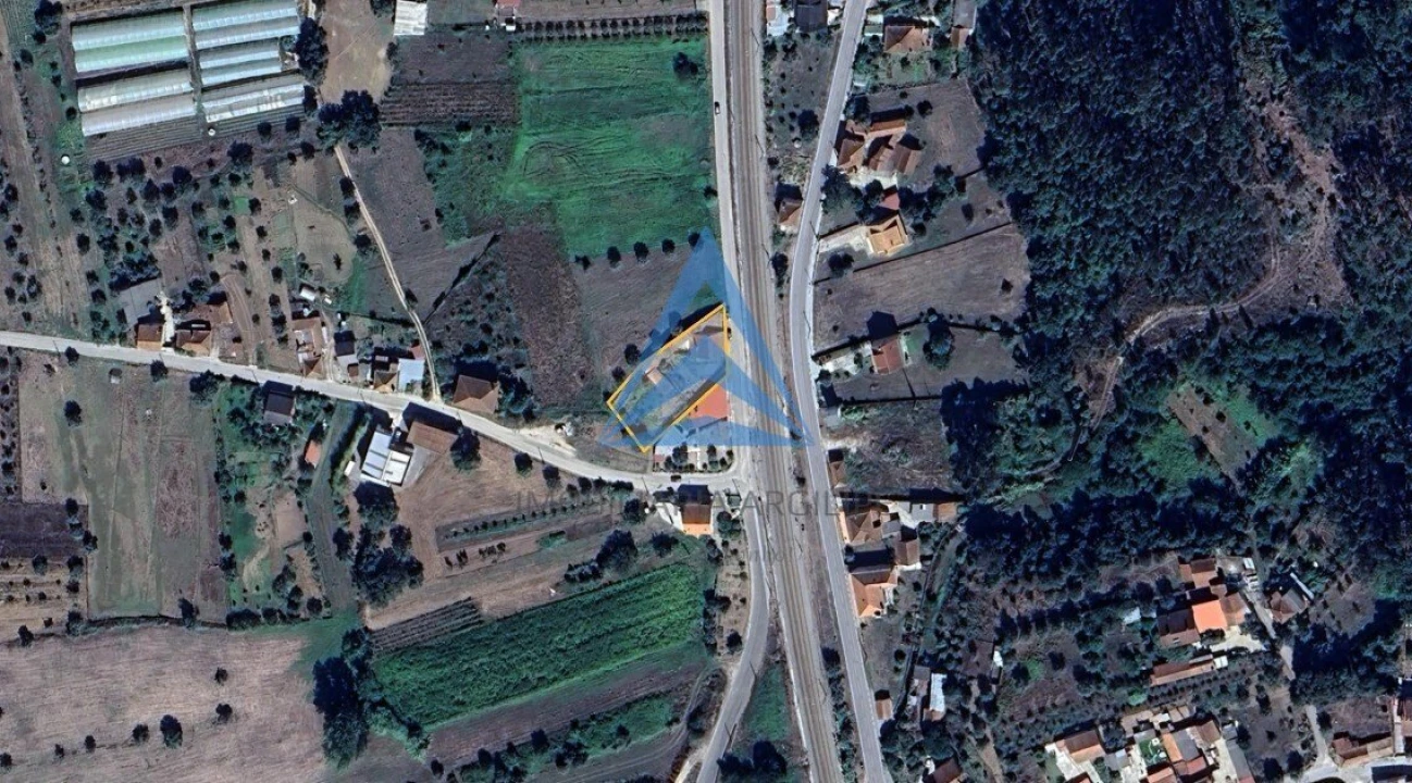 Moradia T2 para Venda em Santiago e São Simão de Litém e Albergaria dos Doze Foto 4
