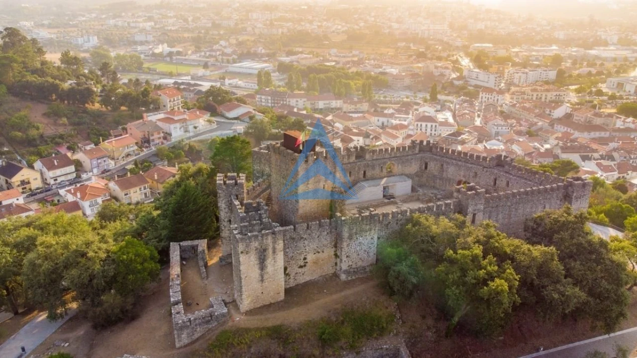 Moradia T2 para Venda em Santiago e São Simão de Litém e Albergaria dos Doze Foto 20