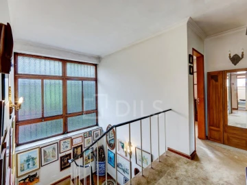 Moradia T8 para Venda em Oeiras e São Julião da Barra, Paço de Arcos e Caxias