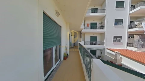 Apartamento T4 para Venda em Quelfes