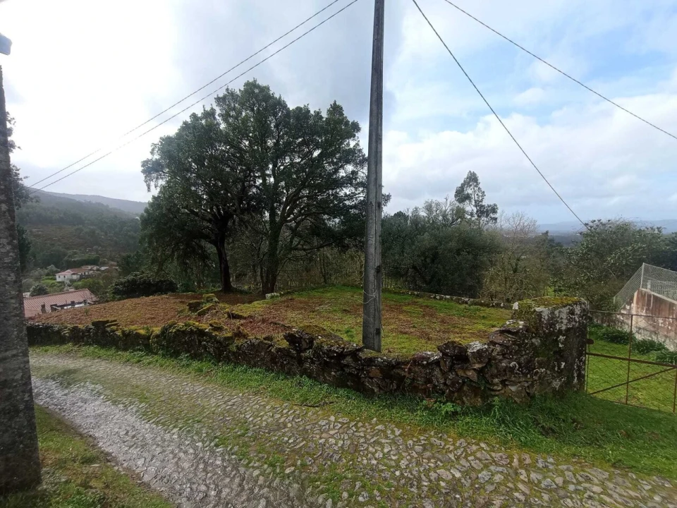 Terreno para Venda em Cerdal Foto 1