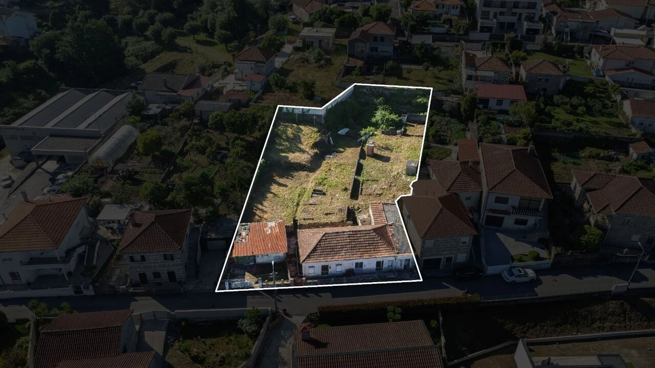 Moradia T4 para Venda em Serzedelo Foto 7