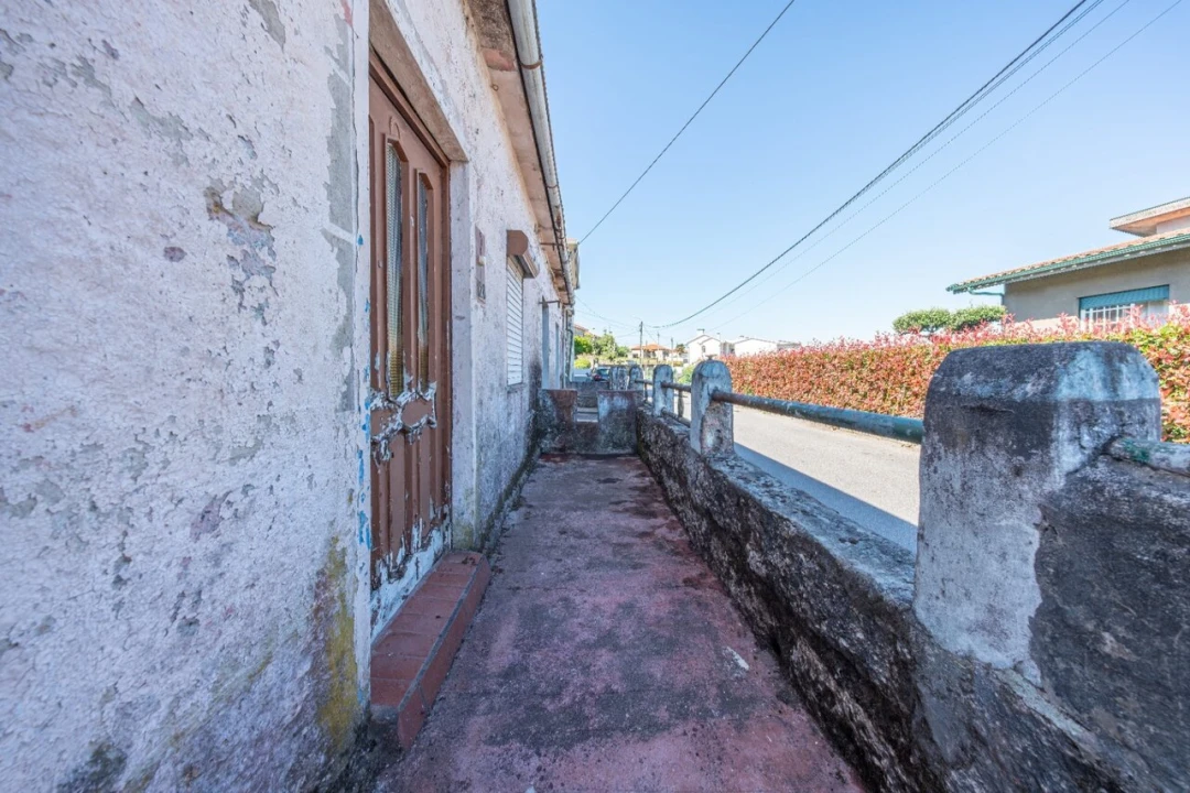 Moradia T4 para Venda em Serzedelo Foto 41