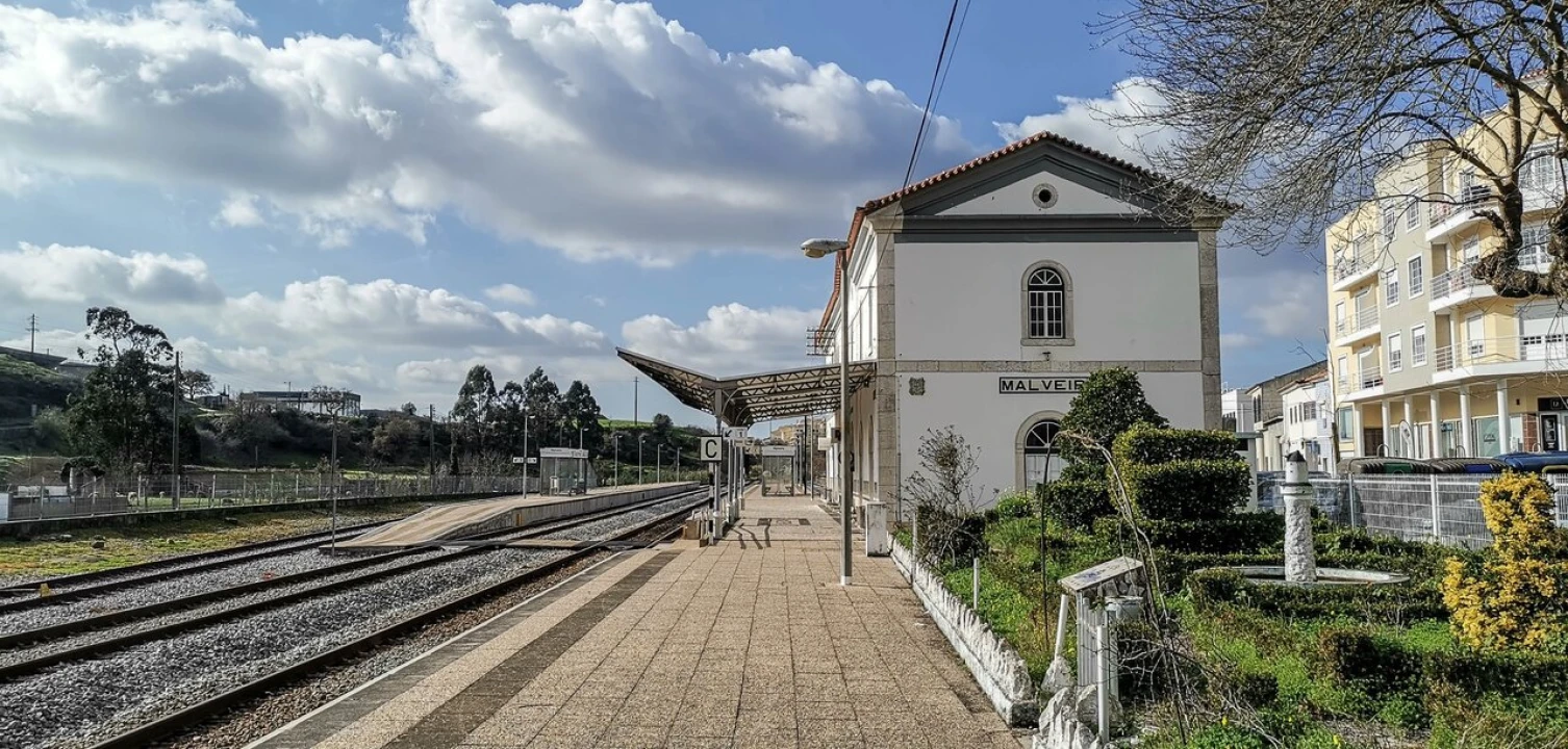 Armazém para Venda em Malveira e São Miguel de Alcainça Foto 11