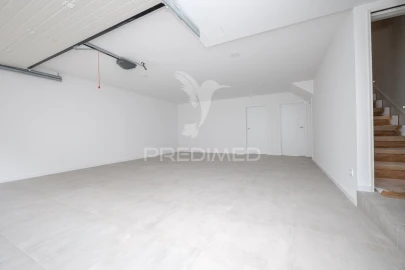 Moradia T3 para Venda em Este (São Pedro e São Mamede)