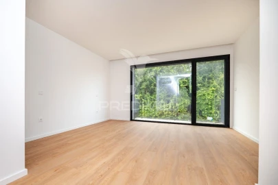 Moradia T3 para Venda em Este (São Pedro e São Mamede)