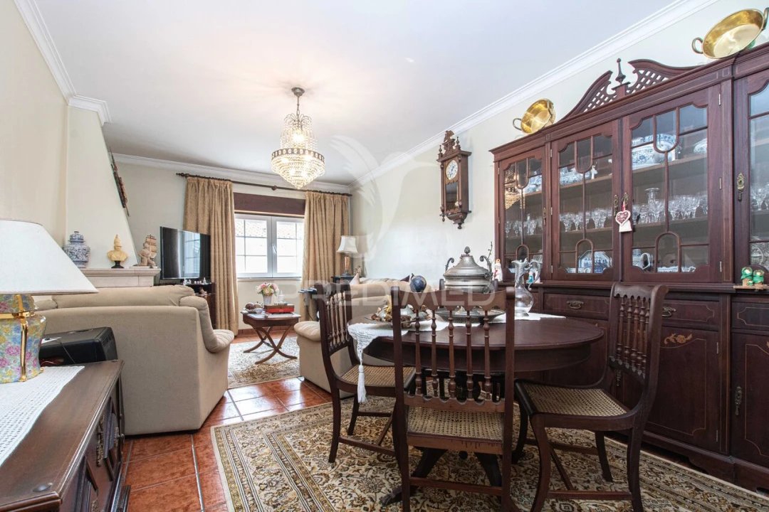Apartamento T3 para Venda em Vila Nova da Rainha Foto 7