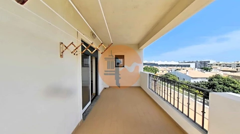 Apartamento T4 para Venda em Quelfes