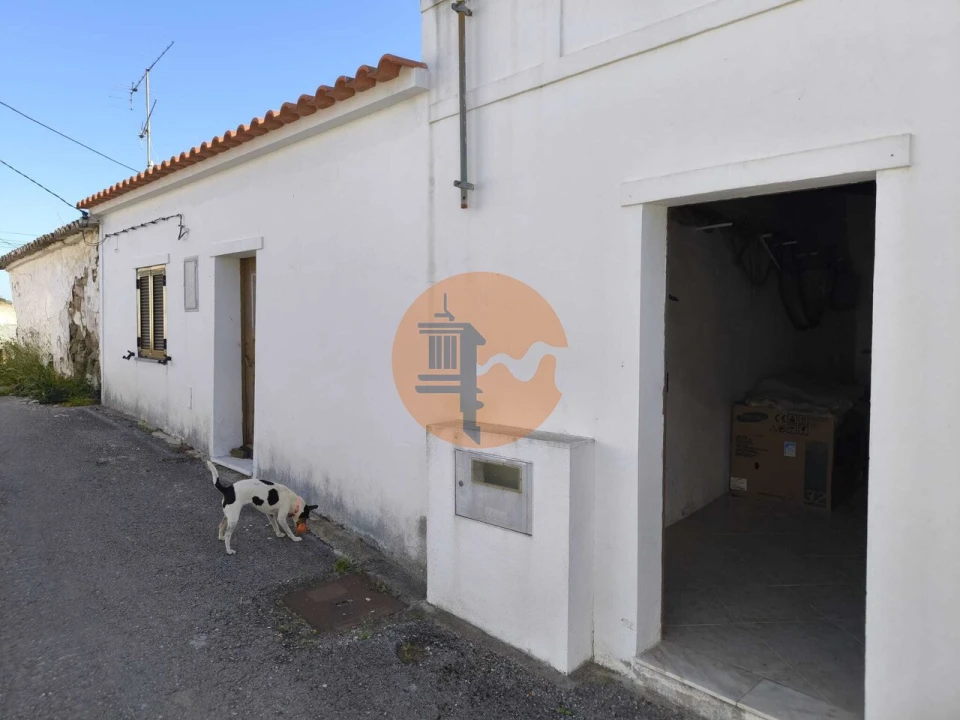 Moradia T2 para Venda em Odeleite Foto 1