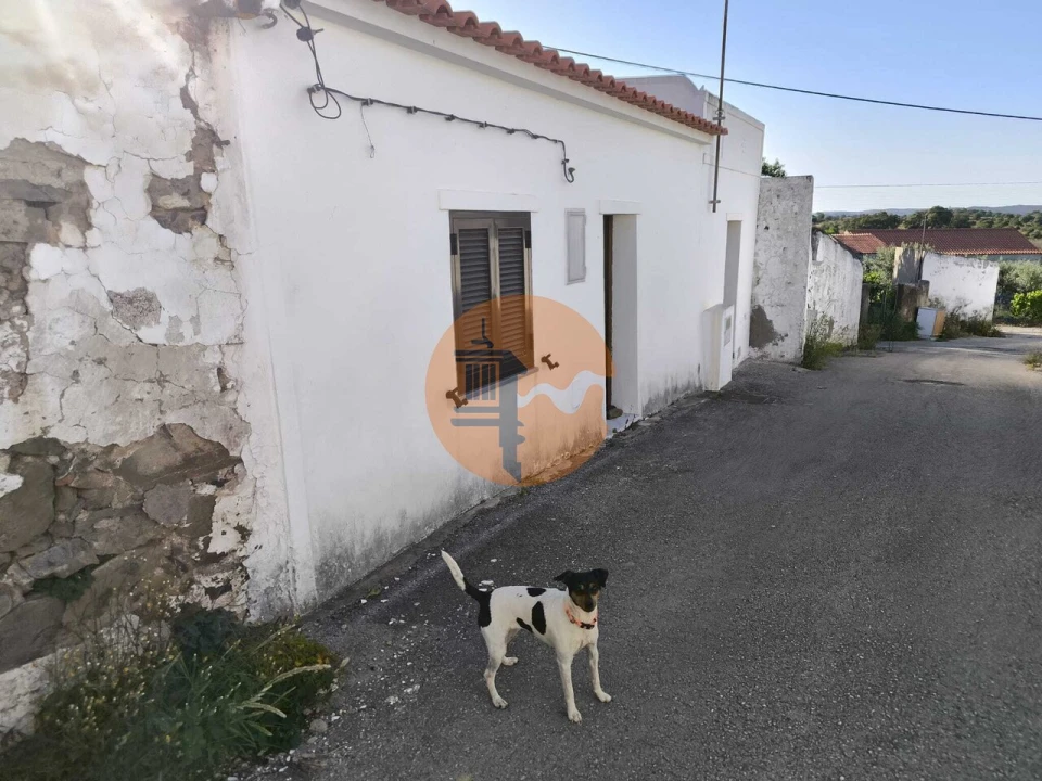 Moradia T2 para Venda em Odeleite Foto 3