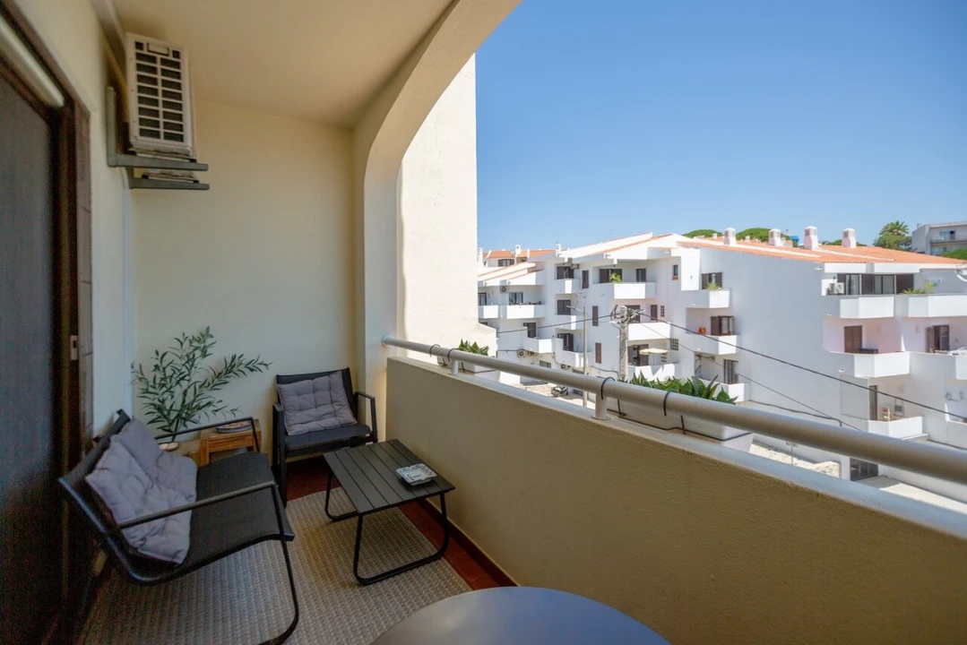 Apartamento T1 para Venda em Albufeira e Olhos de Água Foto 9