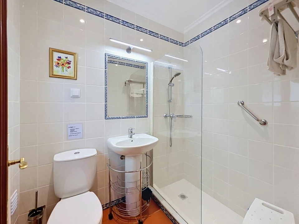 Moradia T6 para Venda em Alvor Foto 24