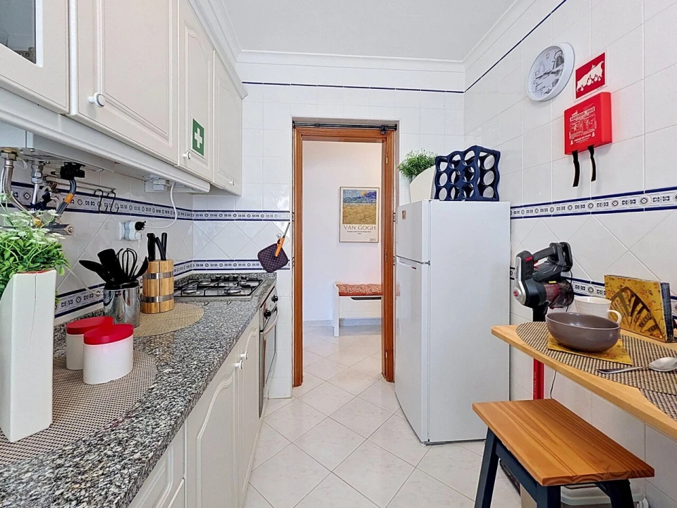 Apartamento T1 para Venda em Ferragudo Foto 11