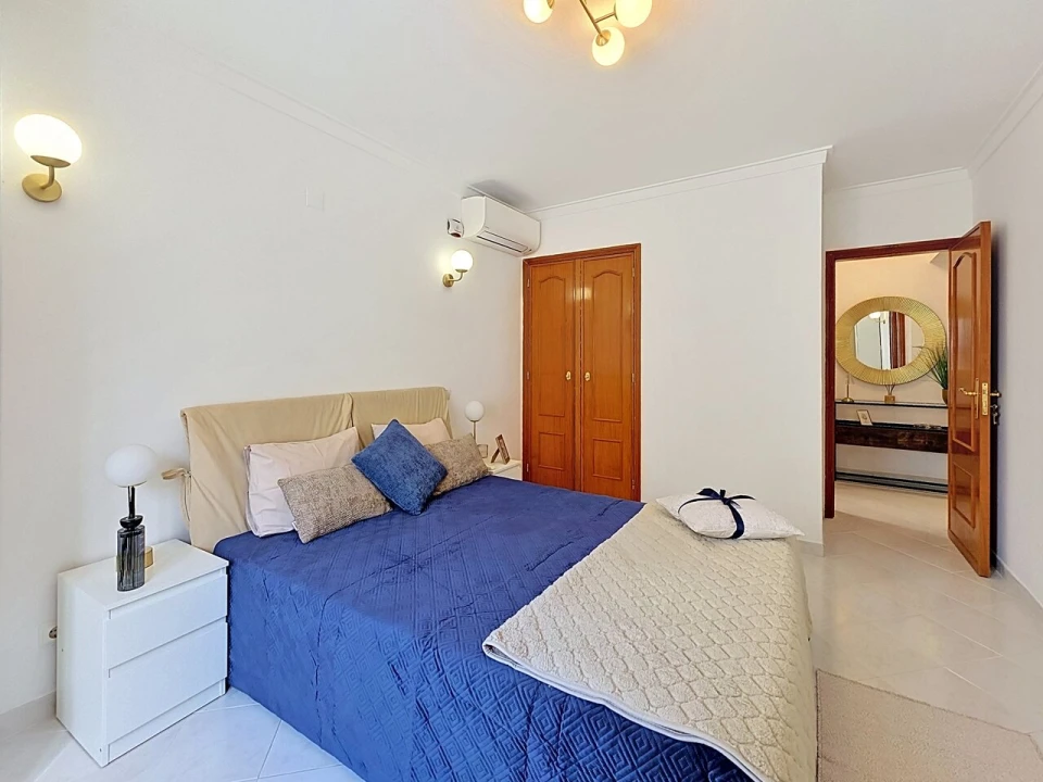 Apartamento T1 para Venda em Ferragudo Foto 16
