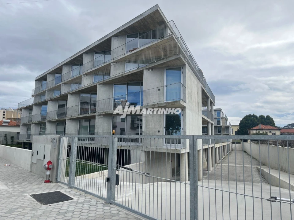 Apartamento T1 para Venda em Mafamude e Vilar do Paraíso Foto 1