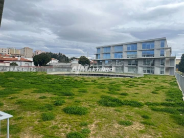 Apartamento T1 para Venda em Mafamude e Vilar do Paraíso