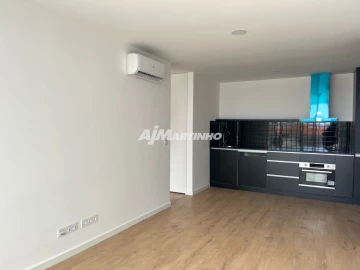 Apartamento T1 para Venda em Mafamude e Vilar do Paraíso