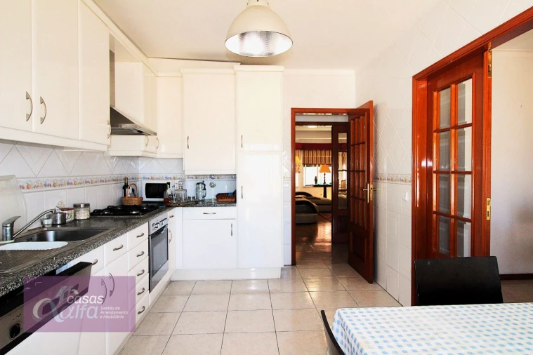 Moradia T3 para Arrendamento em Marinha Grande Foto 10