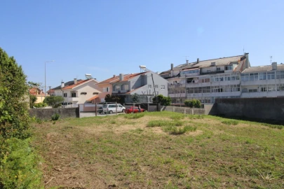 Terreno P/ Prédio para Venda em Oliveira do Douro