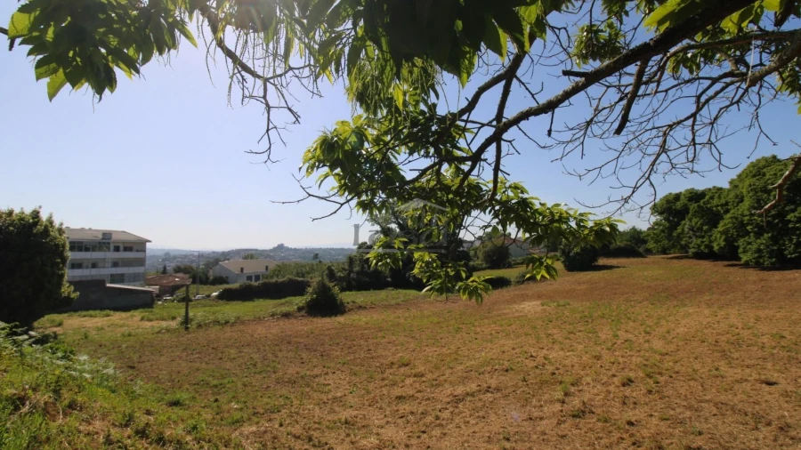 Terreno P/ Prédio para Venda em Oliveira do Douro