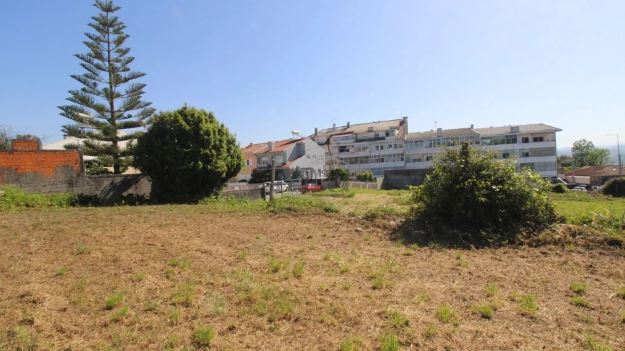 Terreno P/ Prédio para Venda em Oliveira do Douro