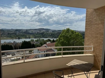 Apartamento T3 para Arrendamento em Gondomar (São Cosme), Valbom e Jovim