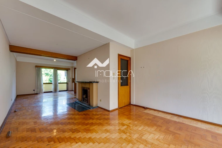 Moradia T4 para Venda em Ramalde Foto 4