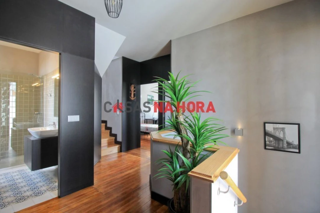 Quarto para Arrendamento em Paranhos Foto 1