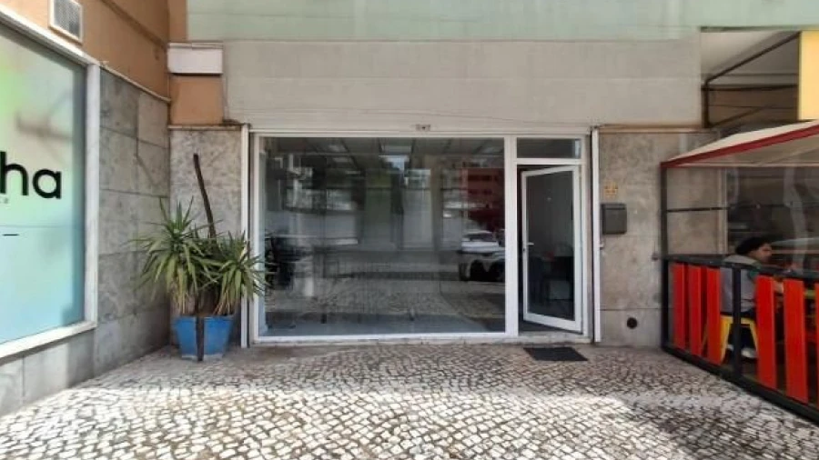 Loja para Venda em Agualva e Mira-Sintra