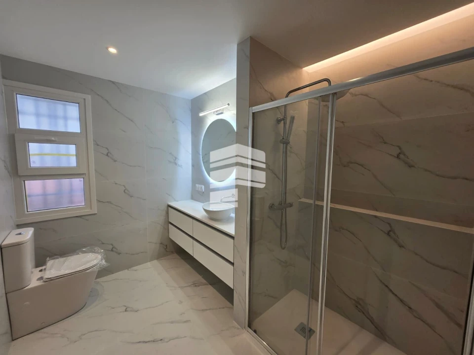 Escritório para Venda em Caniço Foto 21
