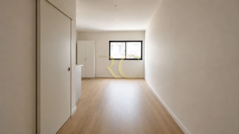 Apartamento para Venda em Mafamude e Vilar do Paraíso