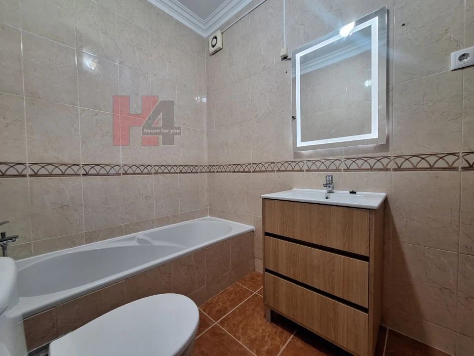 Moradia T4 para Venda em Gambia-Pontes-Alto da Guerra Foto 23