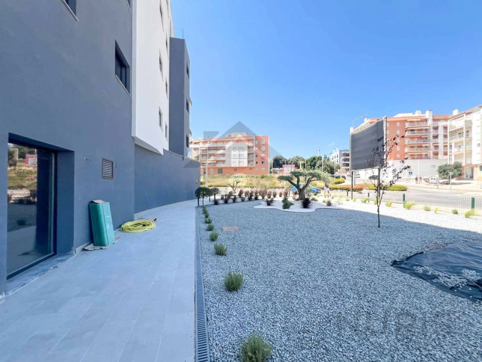 Apartamento T2 para Venda em Armação de Pera Foto 54