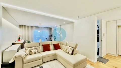 Apartamento T3 para Venda em São Vicente (Braga)
