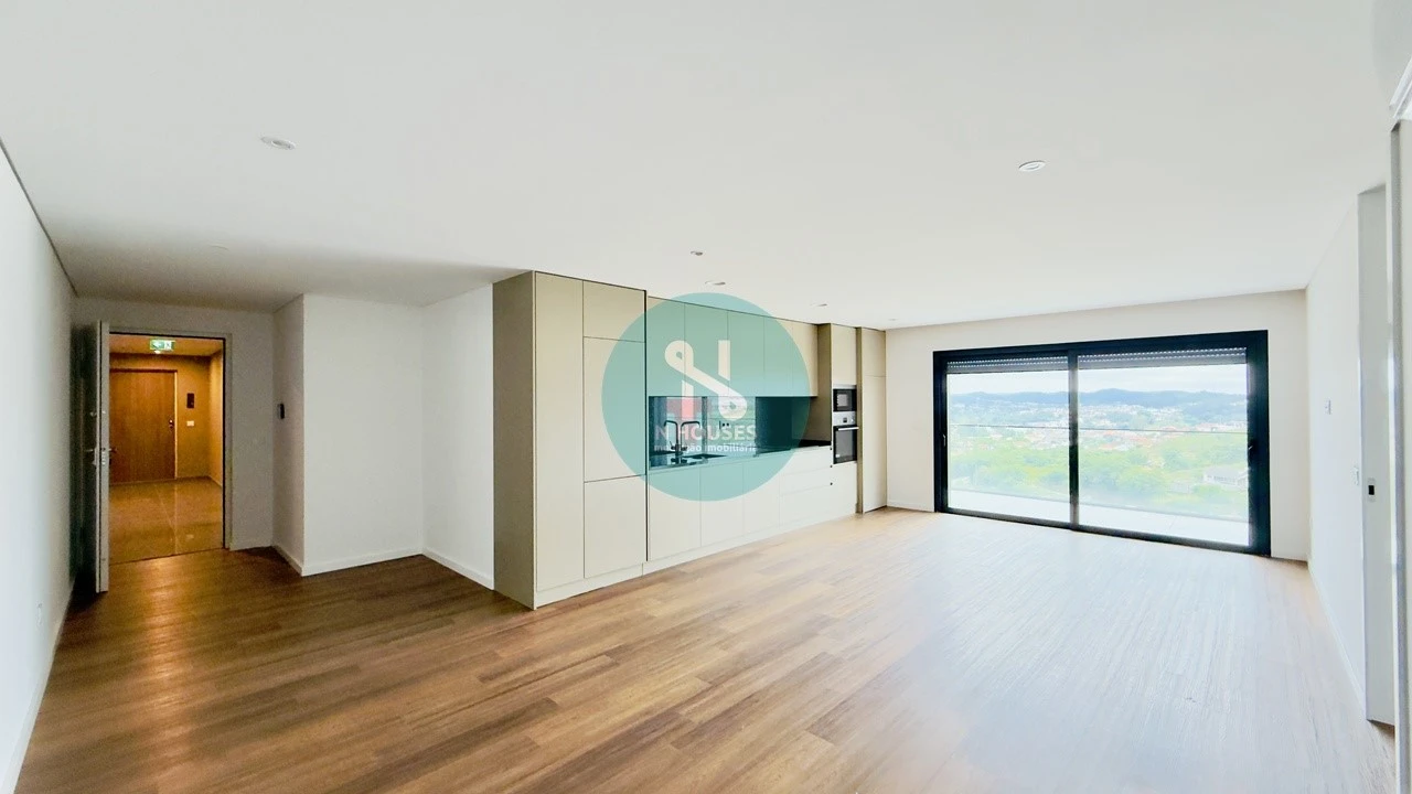 Apartamento T3 para Venda em Ferreiros e Gondizalves Foto 4