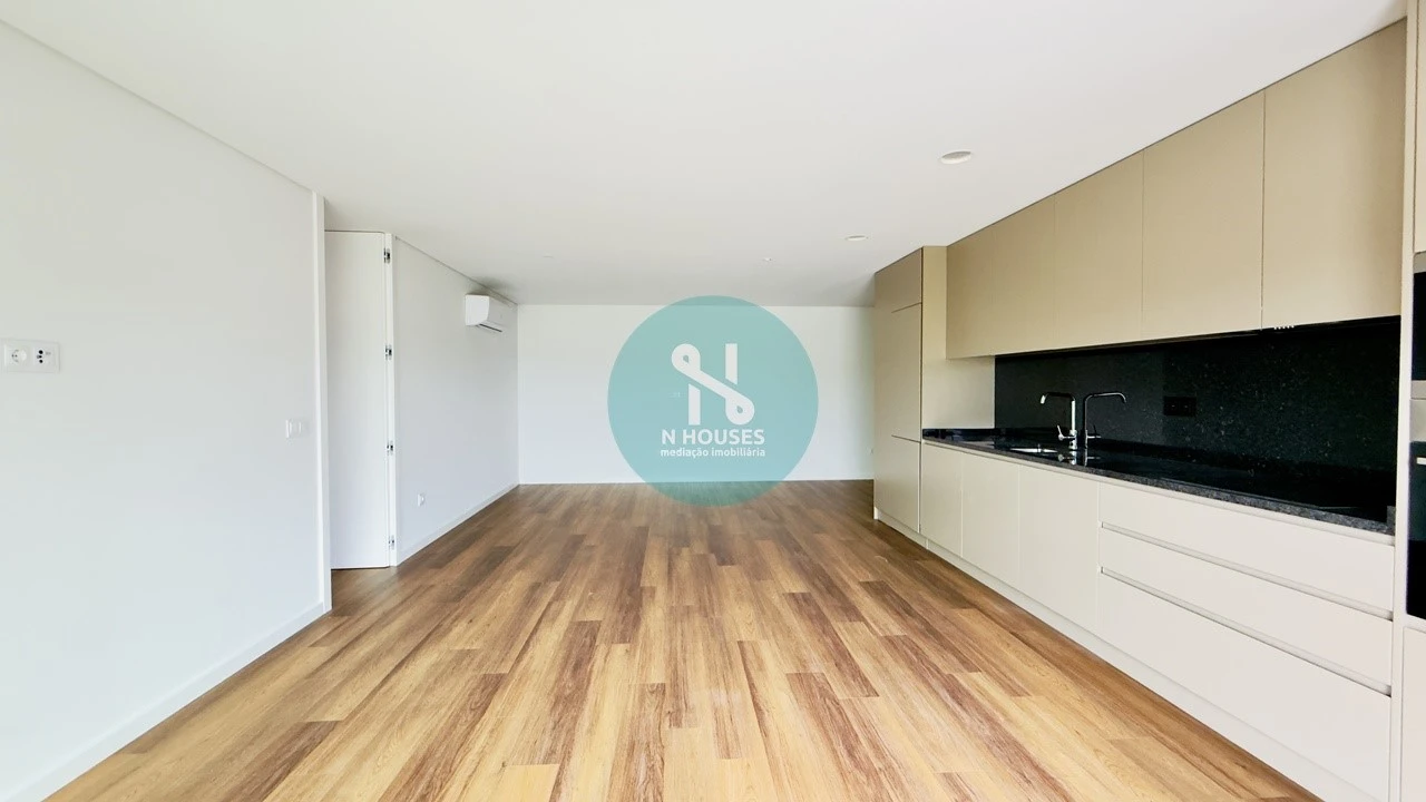 Apartamento T3 para Venda em Ferreiros e Gondizalves Foto 8