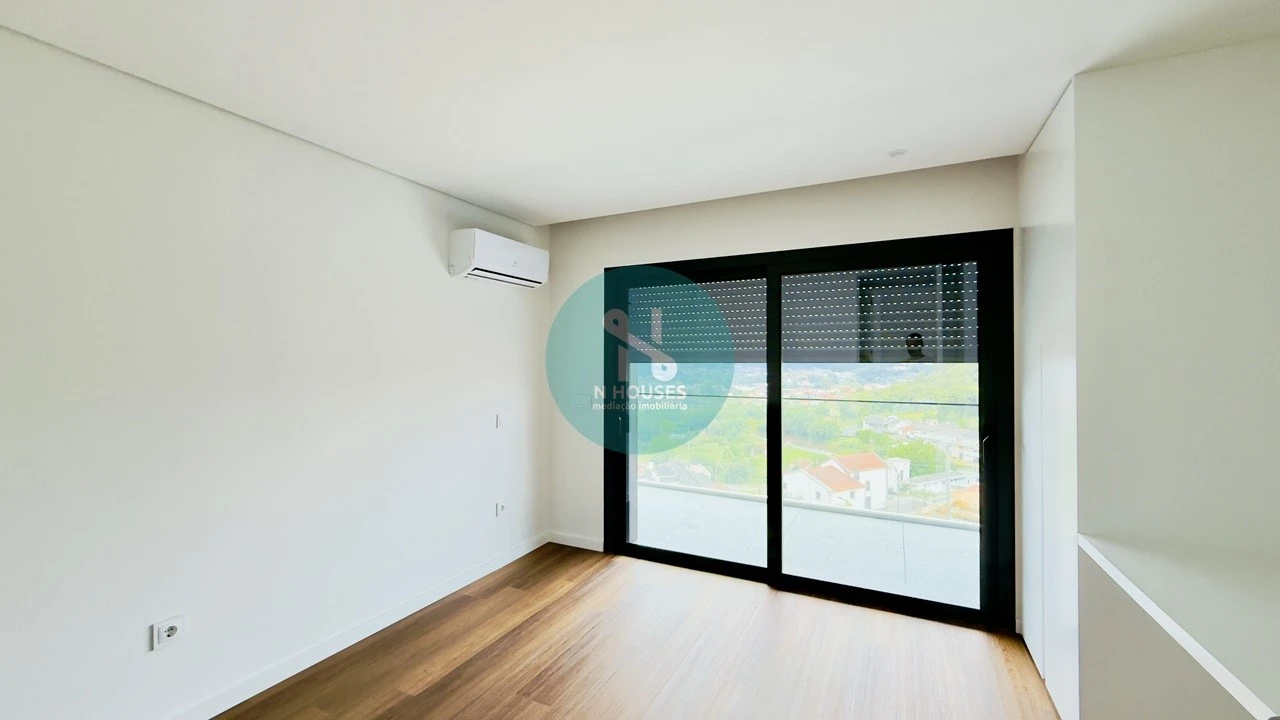 Apartamento T3 para Venda em Ferreiros e Gondizalves Foto 10