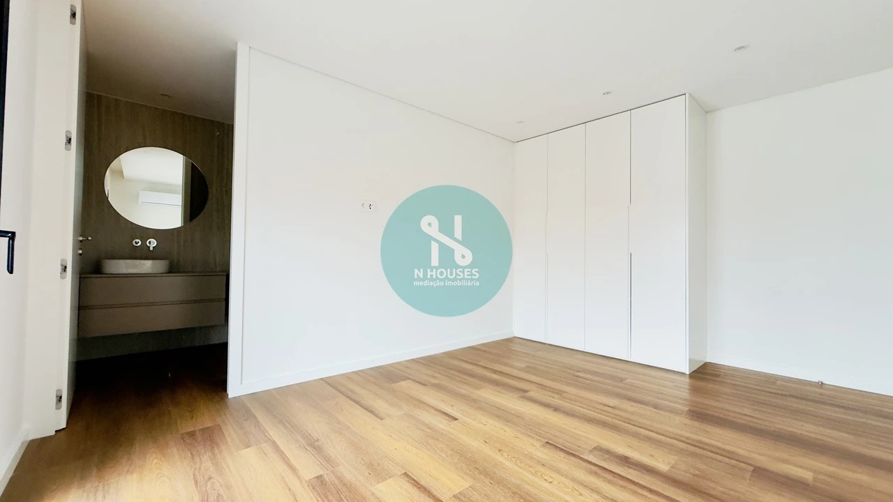 Apartamento T3 para Venda em Ferreiros e Gondizalves Foto 14